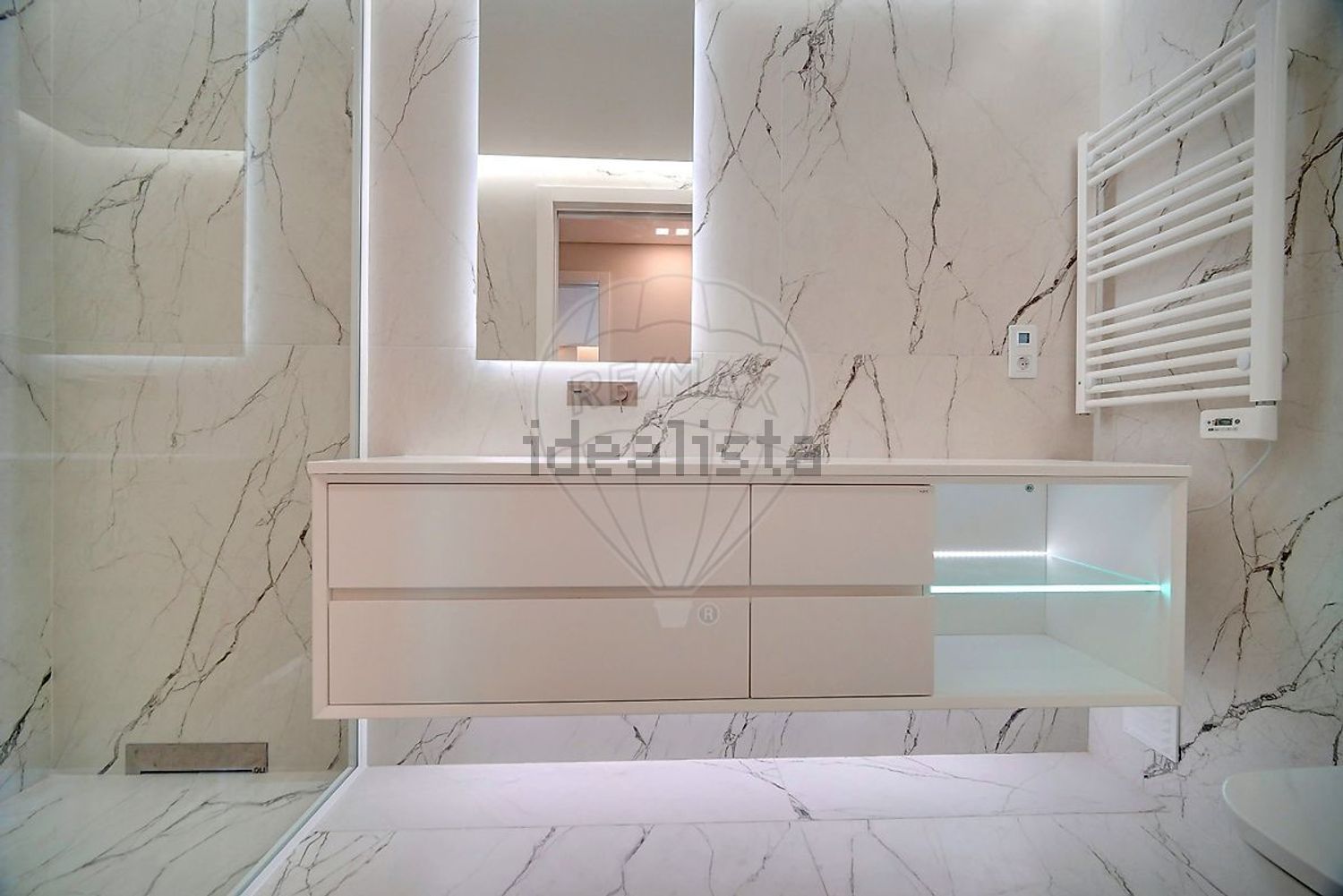 出租公寓 t2在Rua José Leiria Fernandes - 卫生间