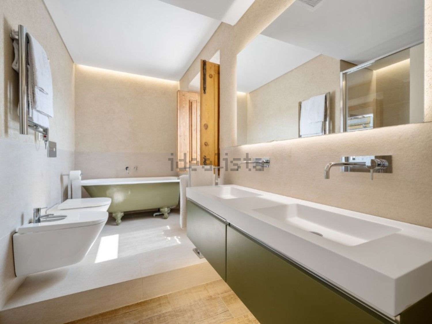 出租小楼房或独栋别墅在Rua Miguel Bombarda, 2 - 卫生间