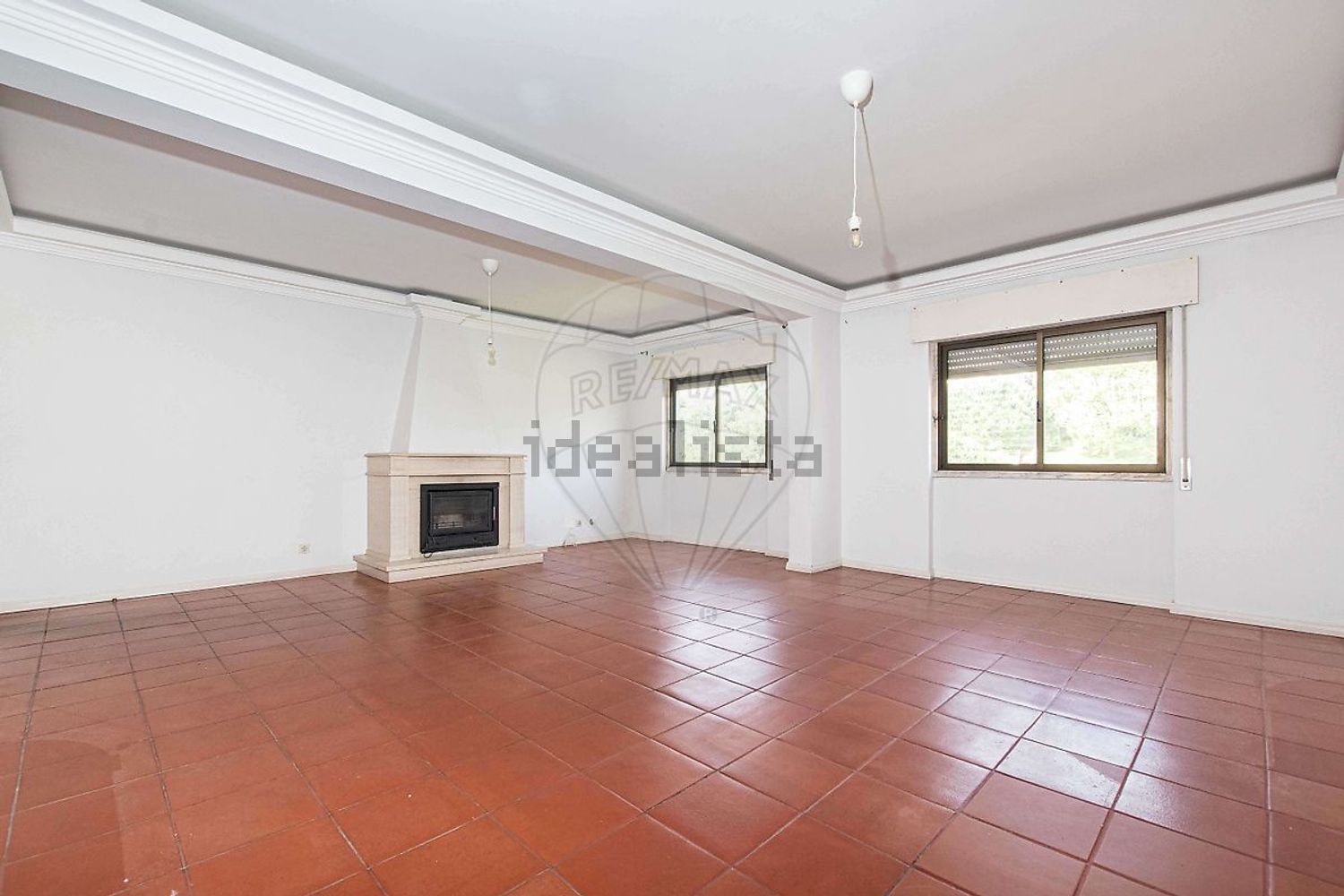 公寓 t4出售在Estrada Águas Livres - 居住