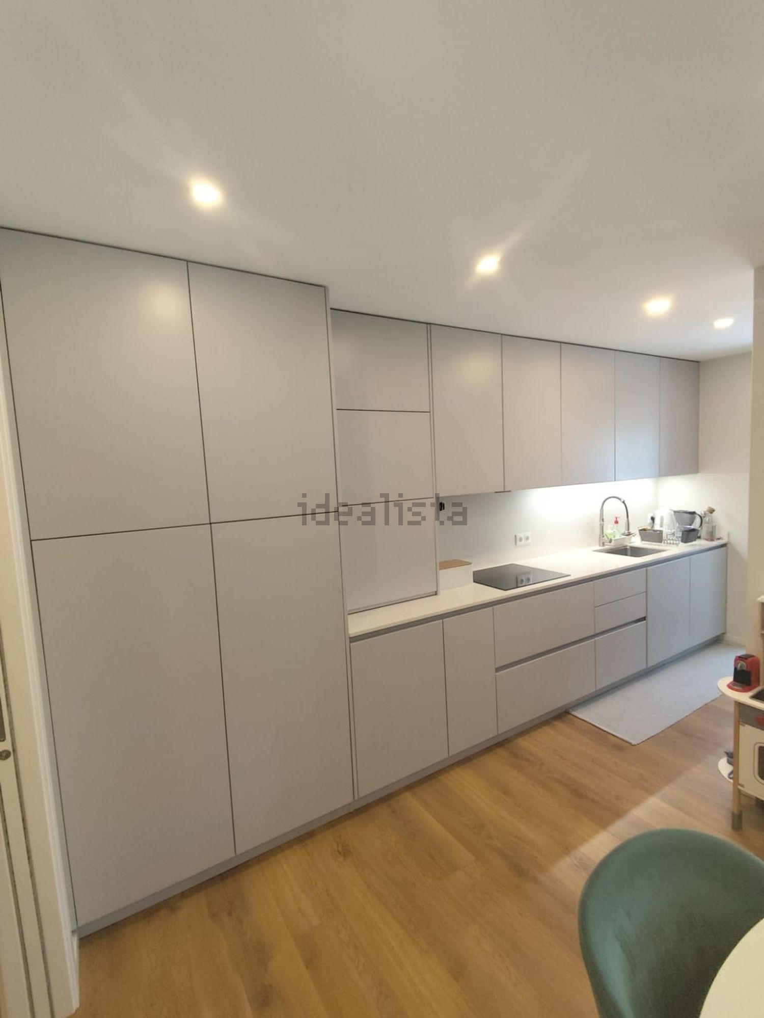 公寓 t3出售在Rua Cidade de Bolama, 381 - 厨房