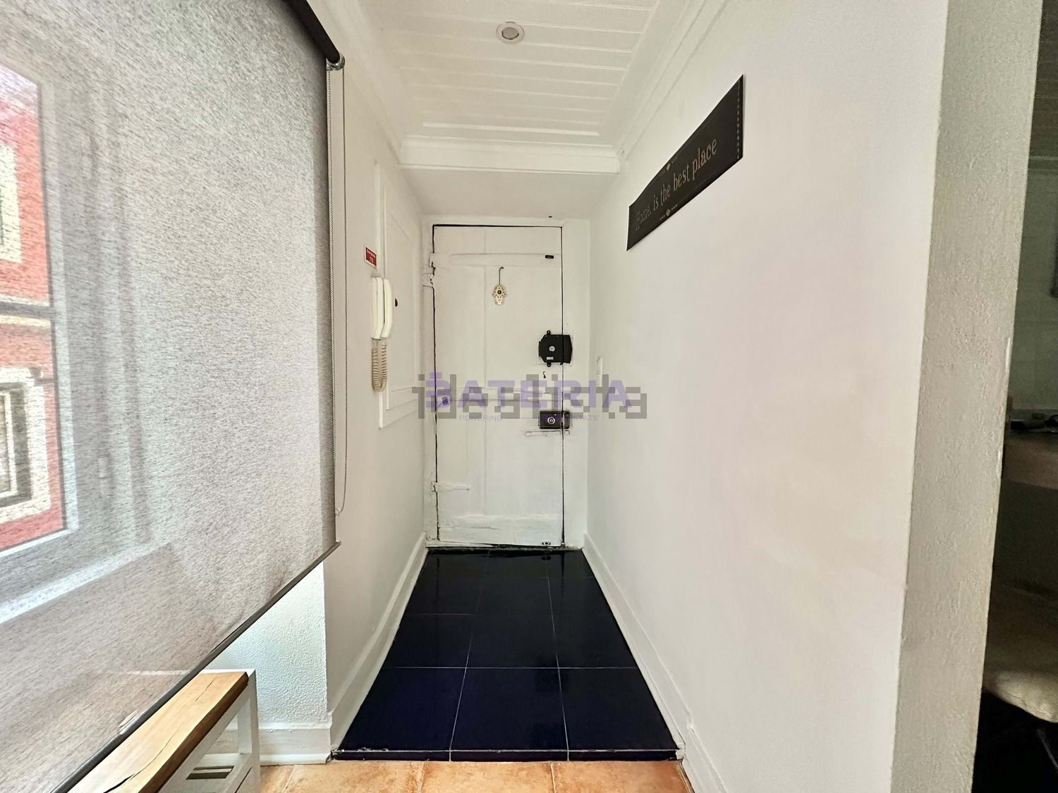 公寓 t1出售在Santa Catarina - 过道