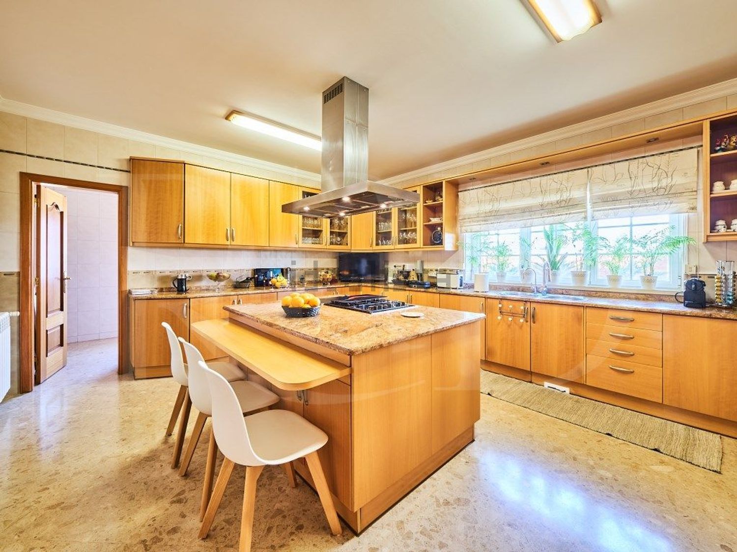 小楼房或独栋别墅出售在Rua Bartolomeu Perestelo, 189 - 厨房