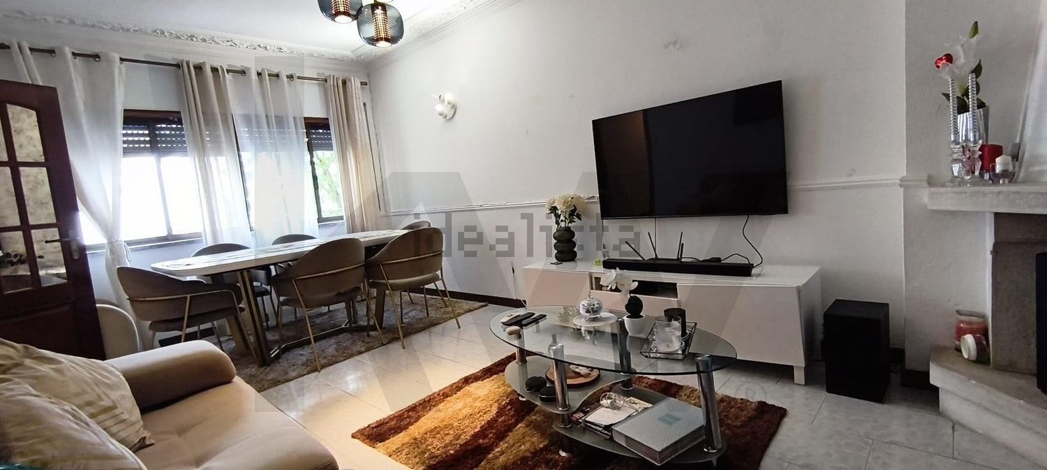 公寓 t2出售在Massamá - 客厅