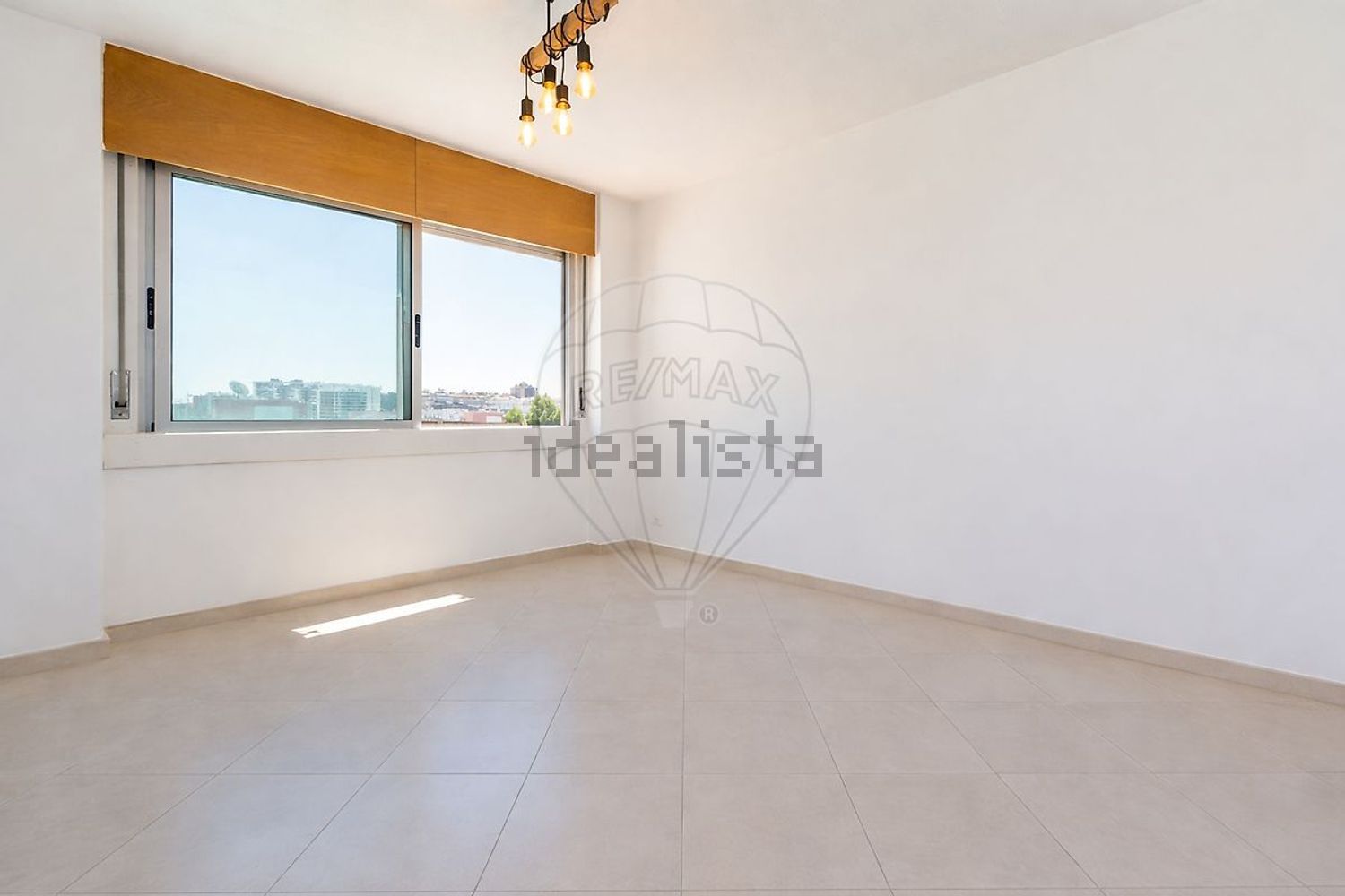 出租公寓 t2在Rua Maria Brown - 居住