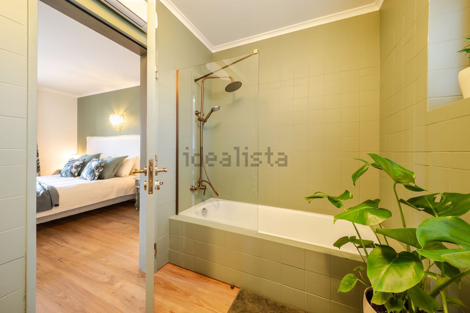 小楼房或独栋别墅出售在Rua das Quintas - 卫生间