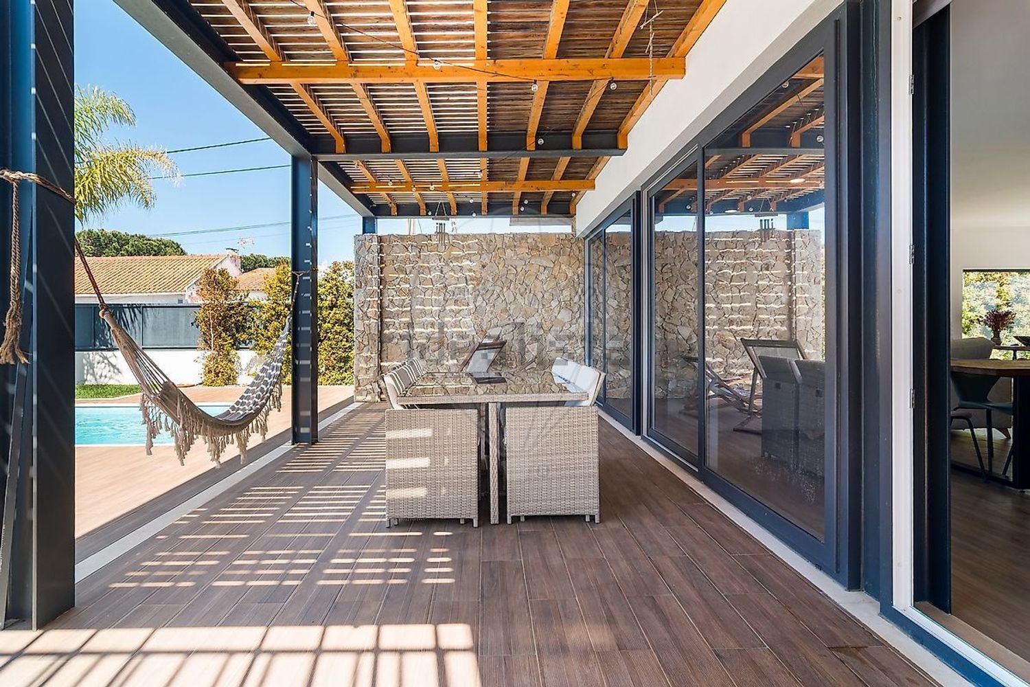 小楼房或独栋别墅出售在Rua dos Campos - 阳台