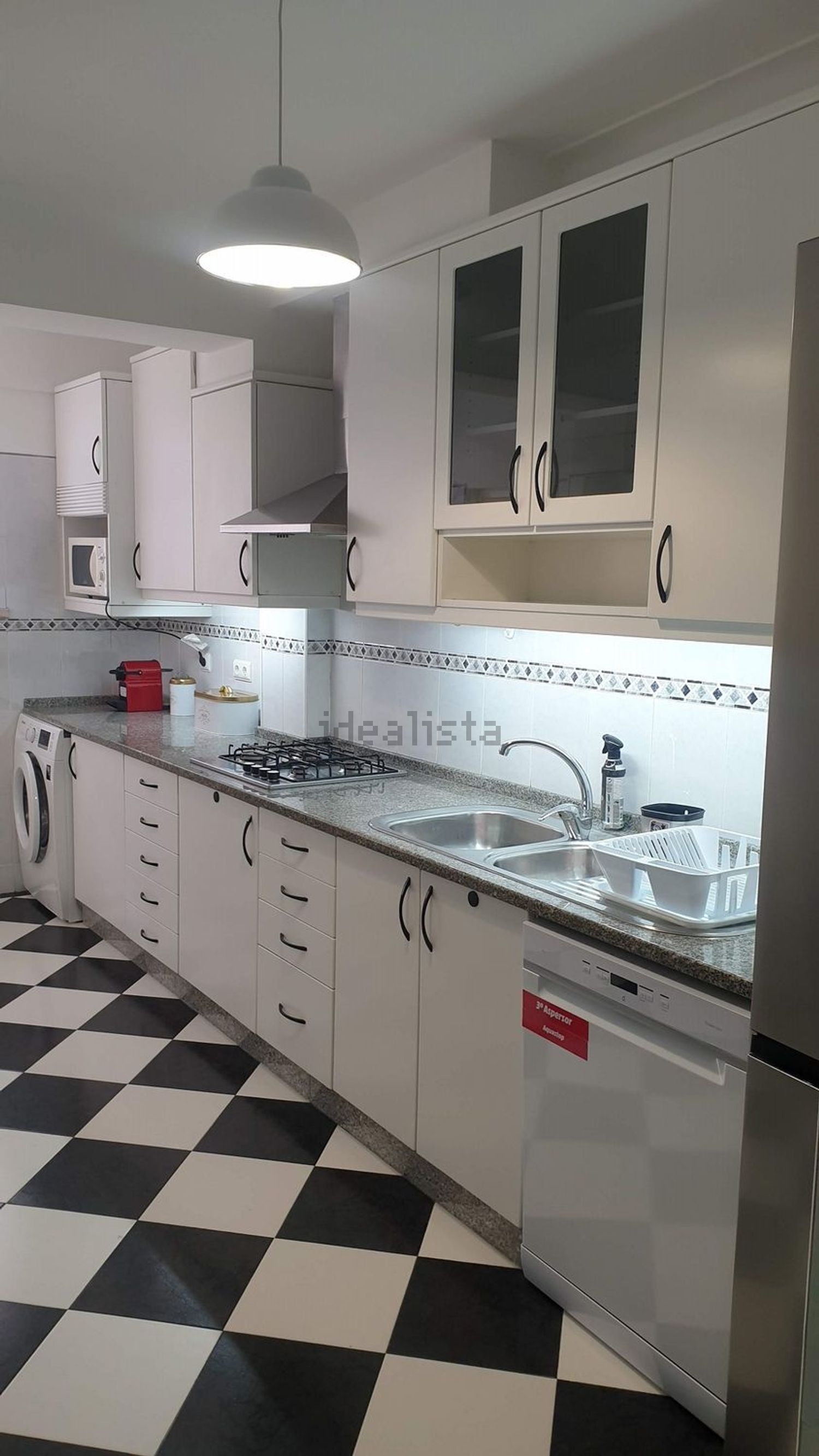 出租房间在Rua Padre Américo, 8 - 厨房