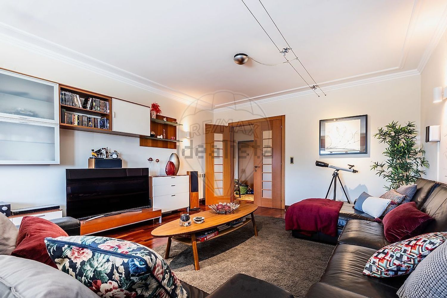 出租公寓 t4在Rua António Gonçalves Correia - 客厅