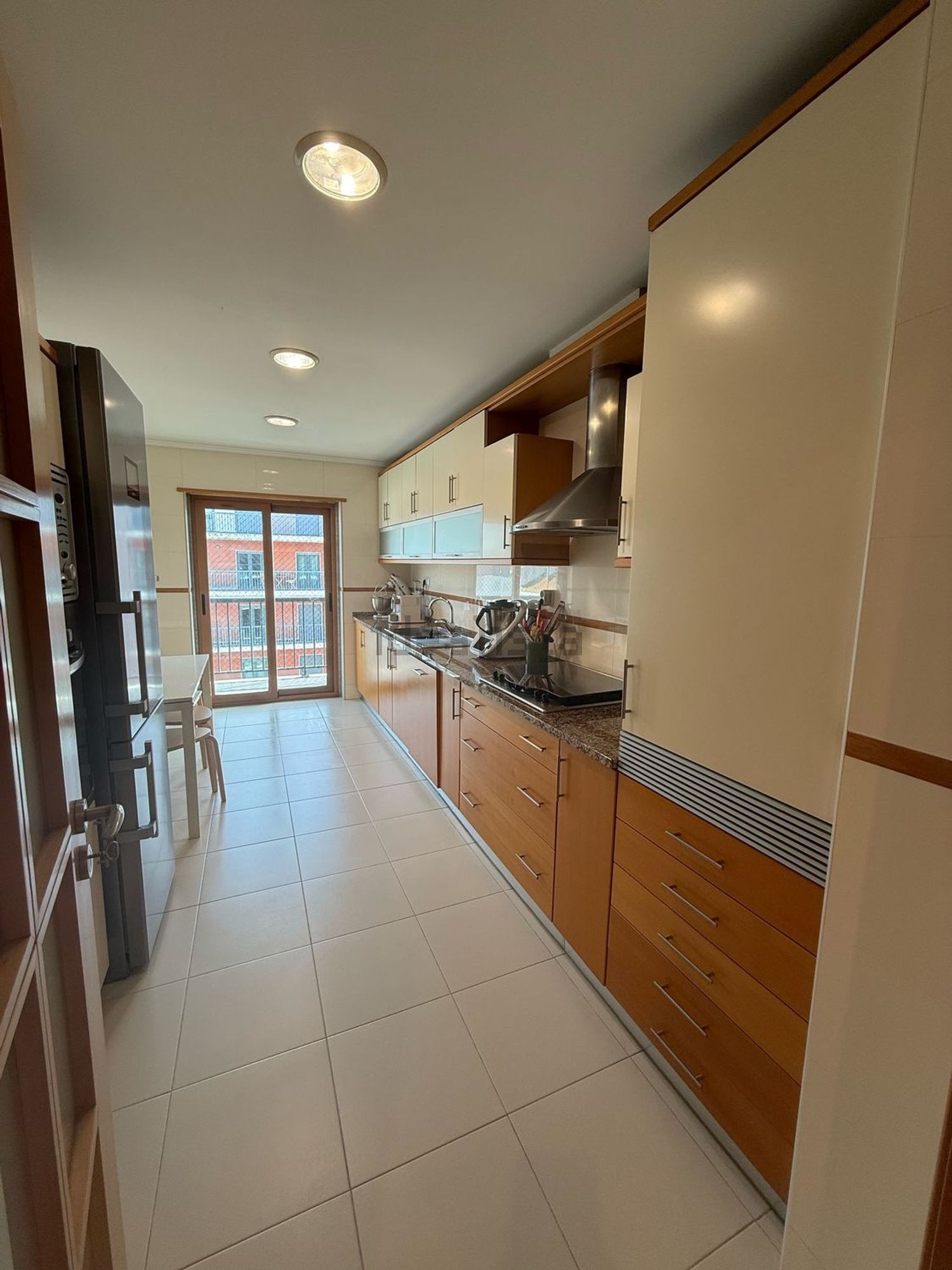 公寓 t2出售在Rua Henrique Manuel Ginja Cardoso, 1 b - 厨房