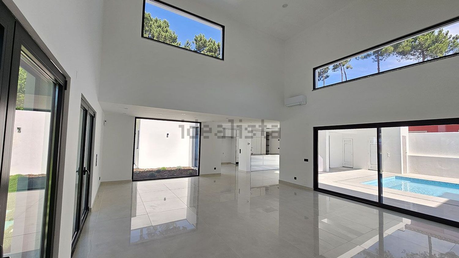 小楼房或独栋别墅出售在Avenida Pinhal do Arneiro - 客厅