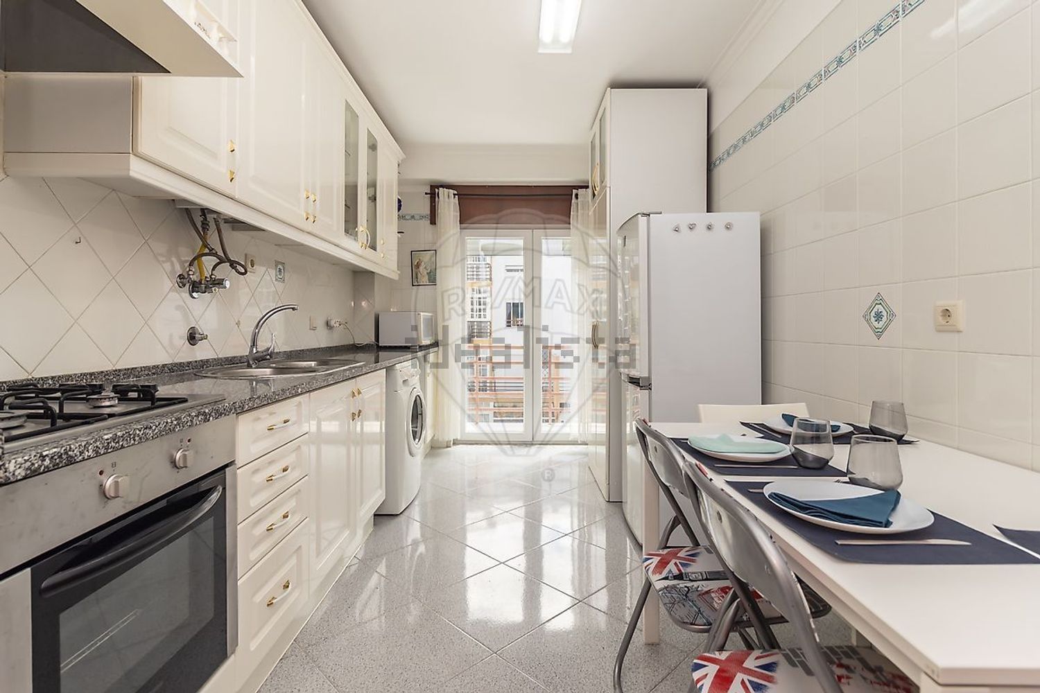 出租公寓 t2在Rua Hugo Casaes - 厨房