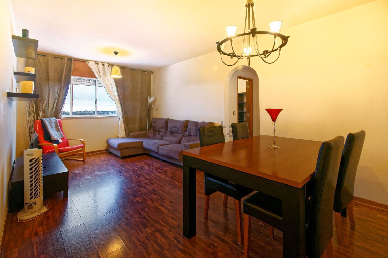 出租公寓 t2在Rua Abel Teixeira Pinto - 客厅