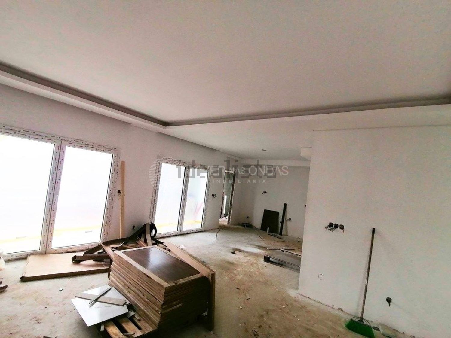 小楼房或独栋别墅出售在Pinhal do General - 照片