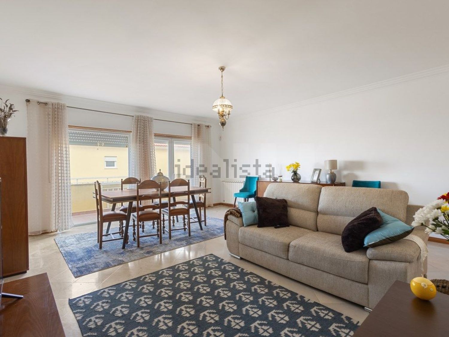 小楼房或独栋别墅出售在Rua José Joaquim de Miranda - 客厅