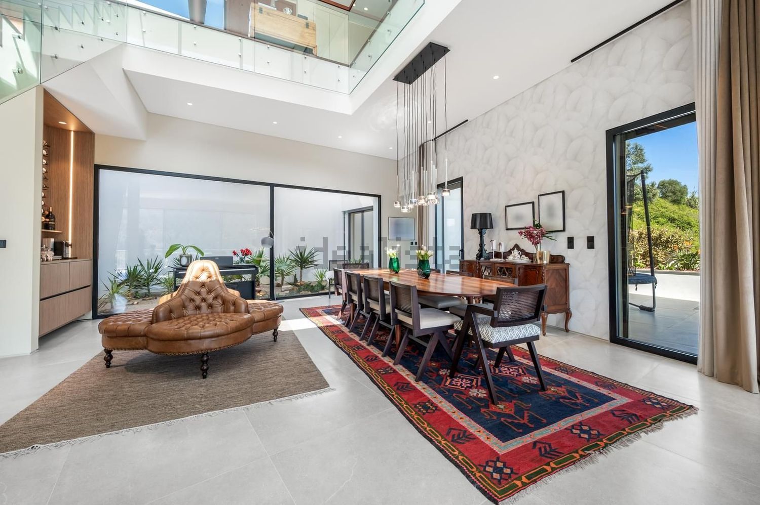 小楼房或独栋别墅出售在Rua das Lombas - 客厅