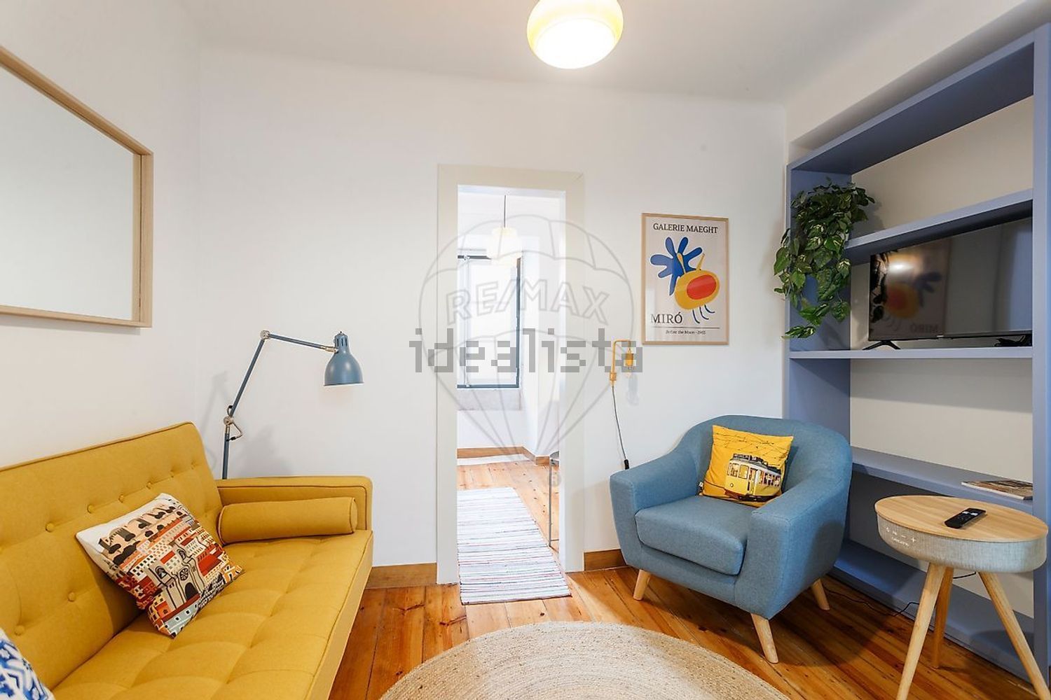 出租公寓 t2在Rua Bartolomeu de Gusmão - 客厅