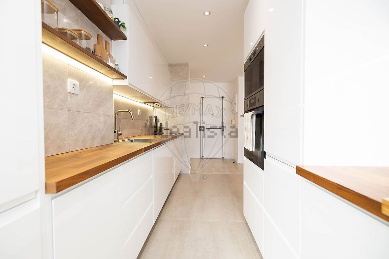 出租公寓 t2在Praceta João de Deus - 厨房