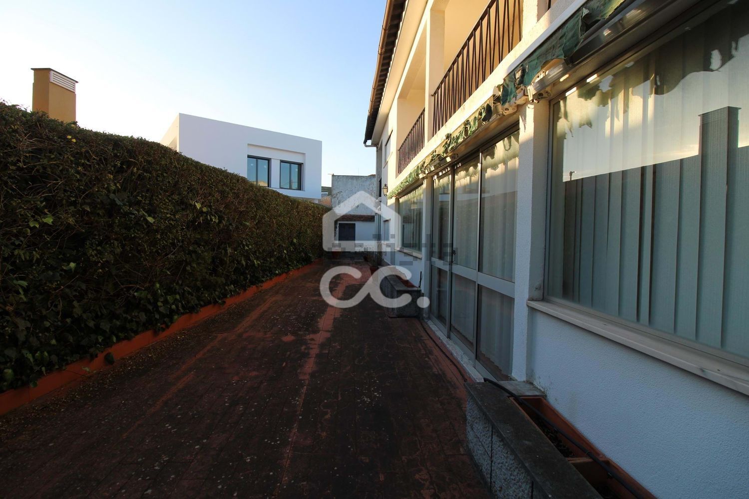 小楼房或独栋别墅出售在Santo Antão e São Julião do Tojal - 阳台