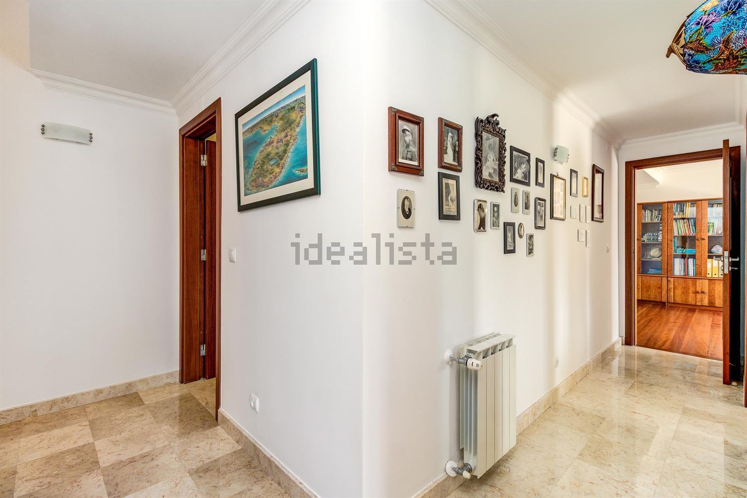 小楼房或独栋别墅出售在Rua do Mosqueiro, 19 - 过道