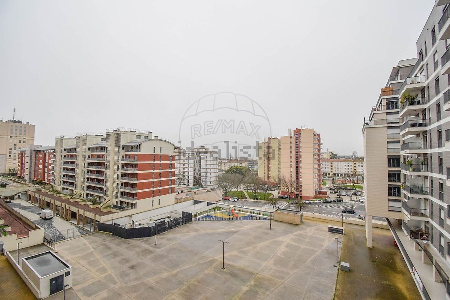 公寓 t2出售在Rua Cidade de Bolama - 视线