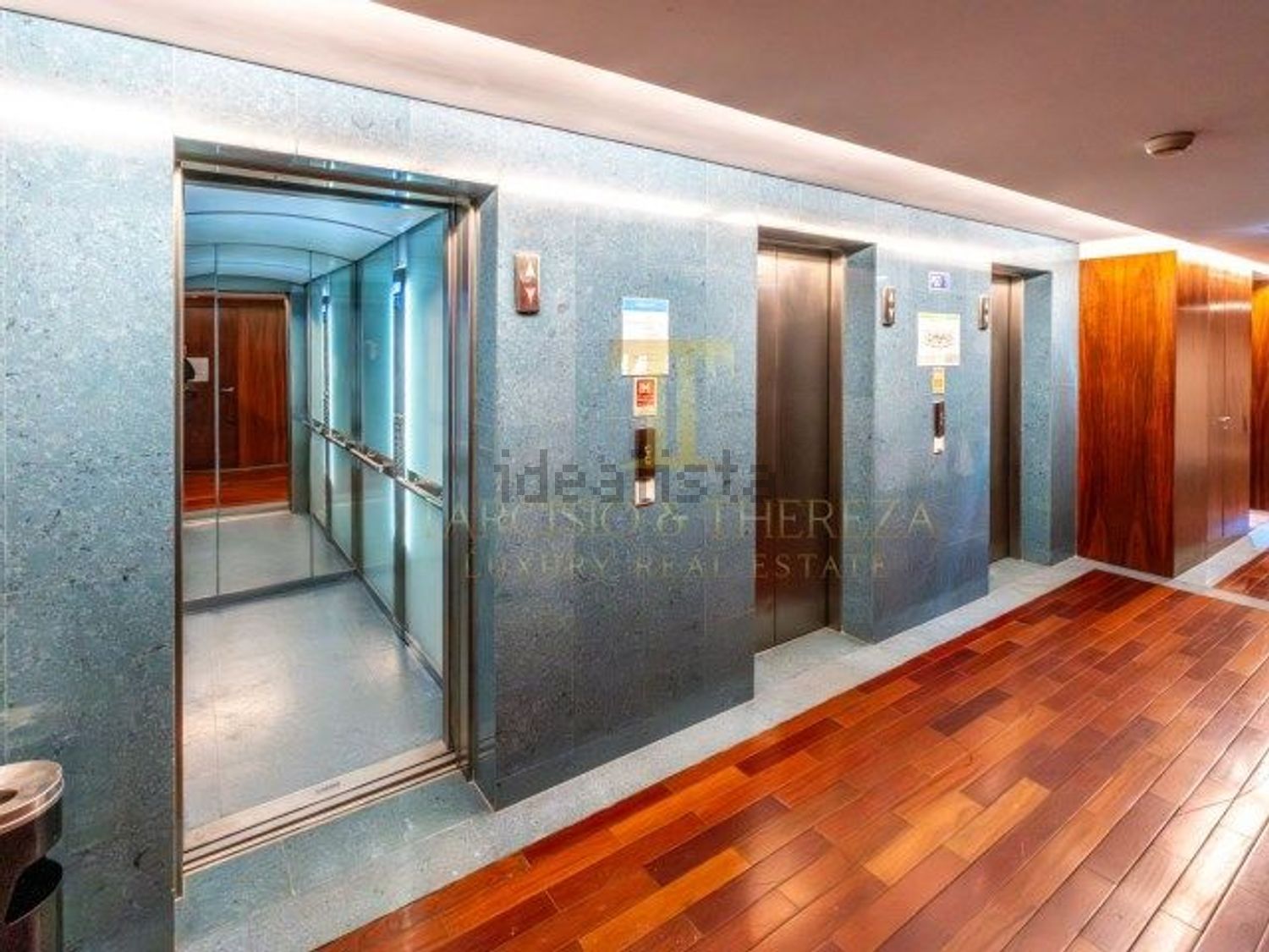 公寓 t2出售在Avenida do Pacífico - 过道