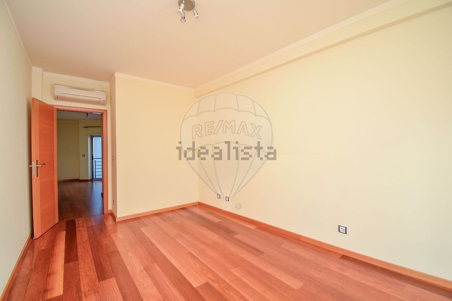 出租公寓 t3在Rua 1º de Maio - 居住