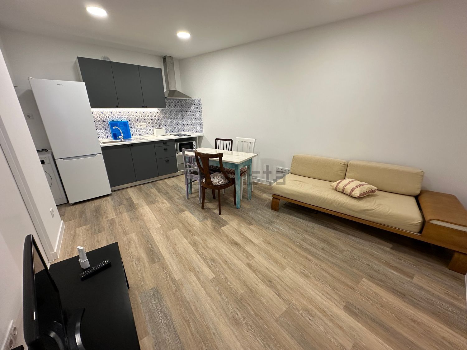 出租公寓 t1在Rua Filarmónica 1º de Dezembro - 客厅