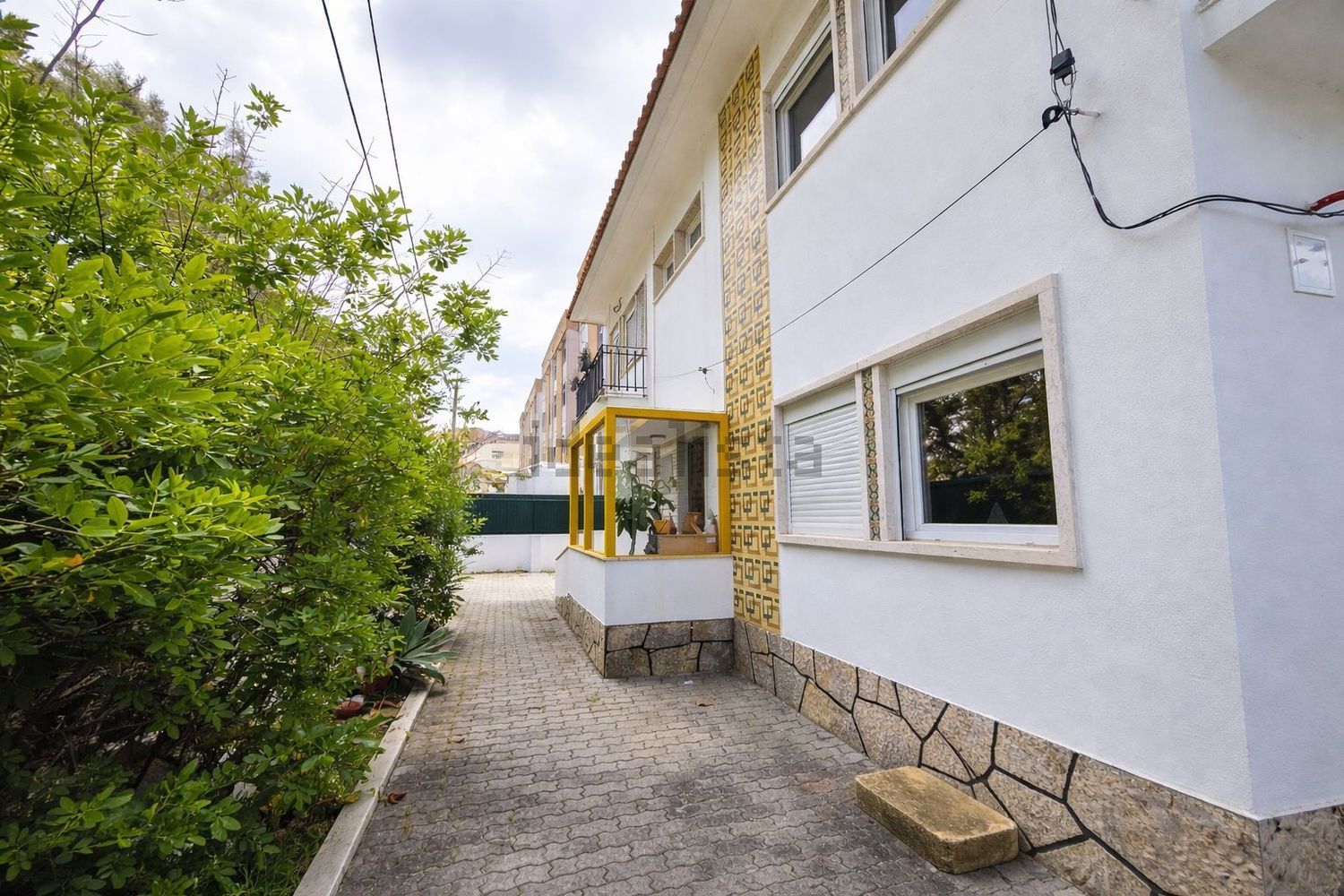 小楼房或独栋别墅出售在Estrada Nacional 10 - 外立面