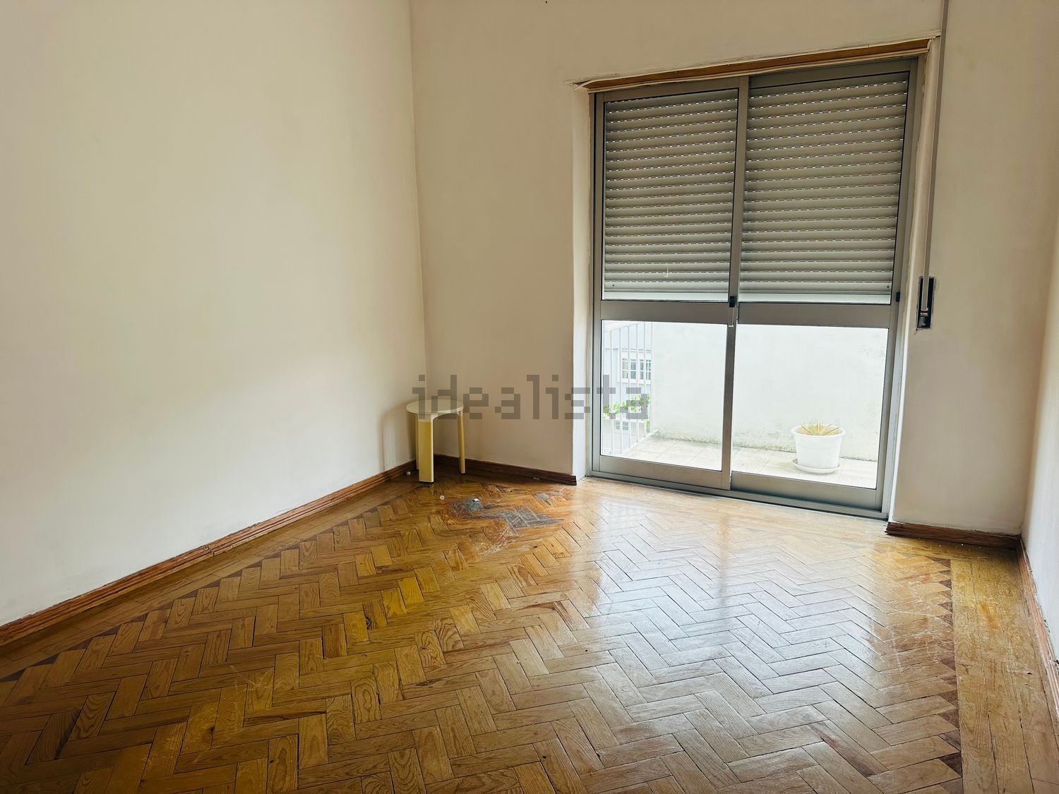 公寓 t2出售在Rua Adelina Abranches - 卧室