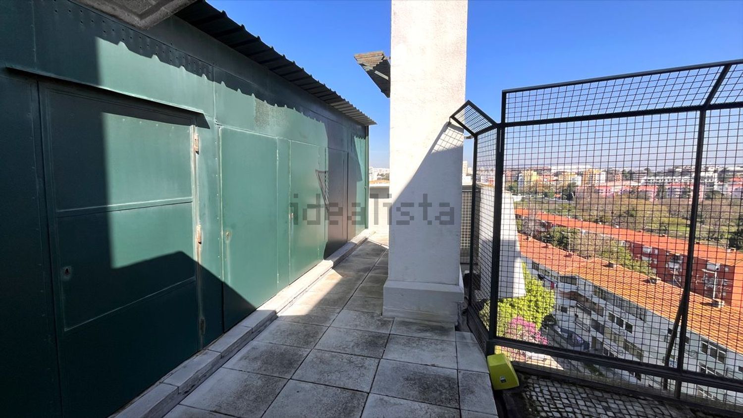 公寓 t2出售在Rua Capitão Santiago de Carvalho, 2 Lote - 储藏室