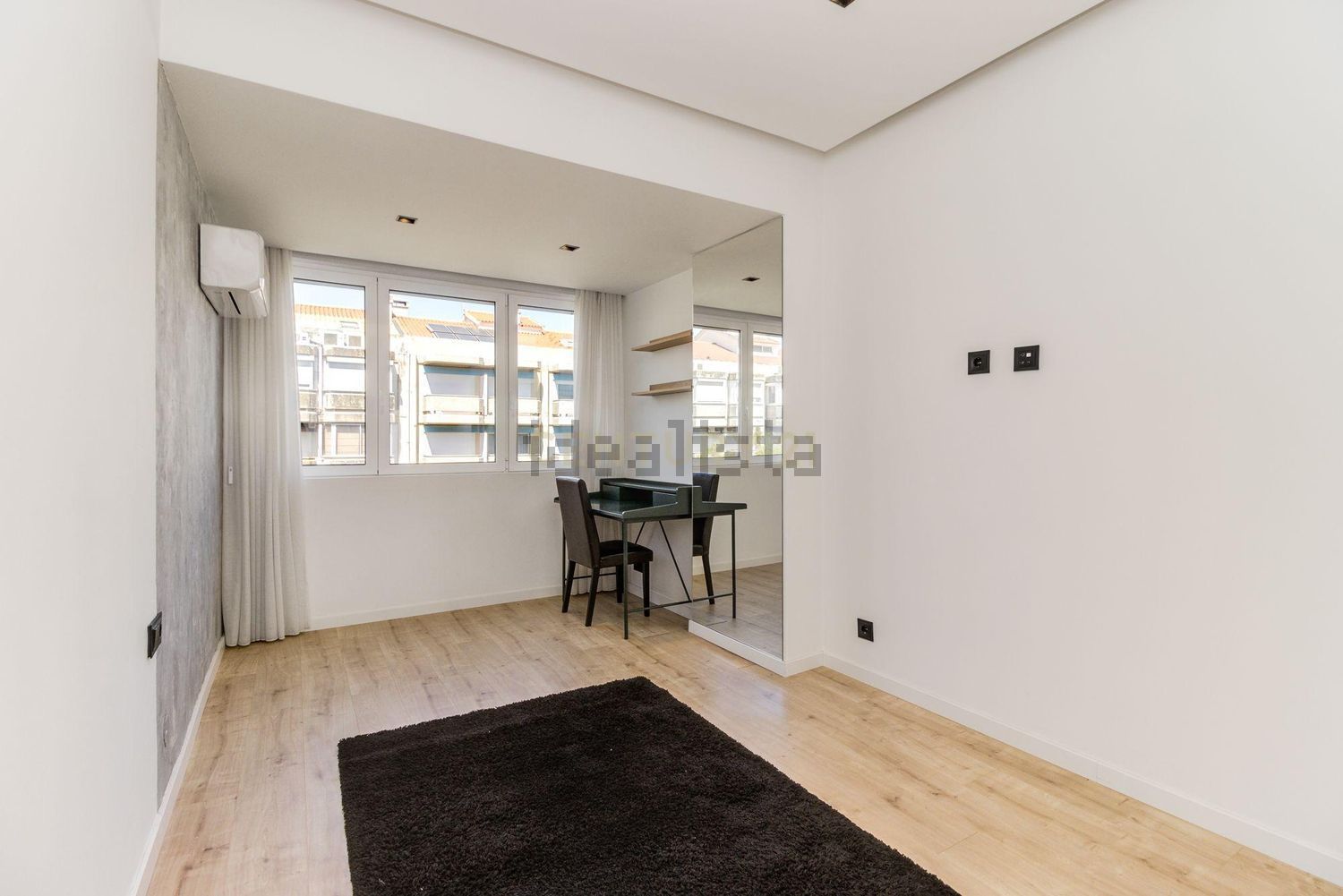 出租公寓 t2在Avenida Conselheiro Barjona de Freitas, 7 - 客厅