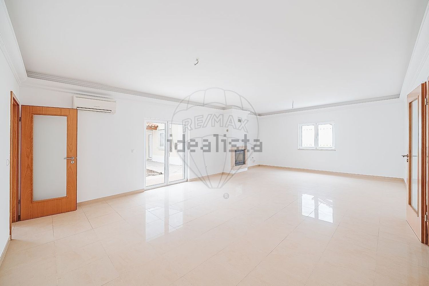 小楼房或独栋别墅出售在Rua Jorge Peixinho - 居住