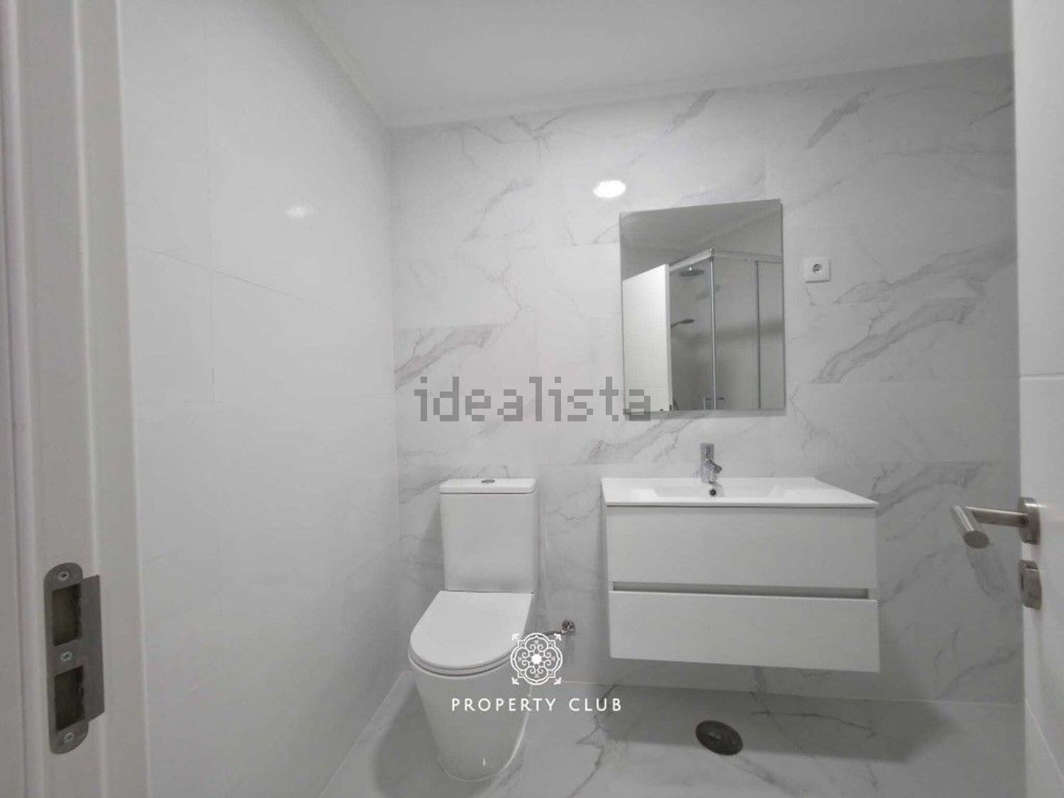 公寓 t2出售在Rua Doutor Guerra Junqueiro - 卫生间