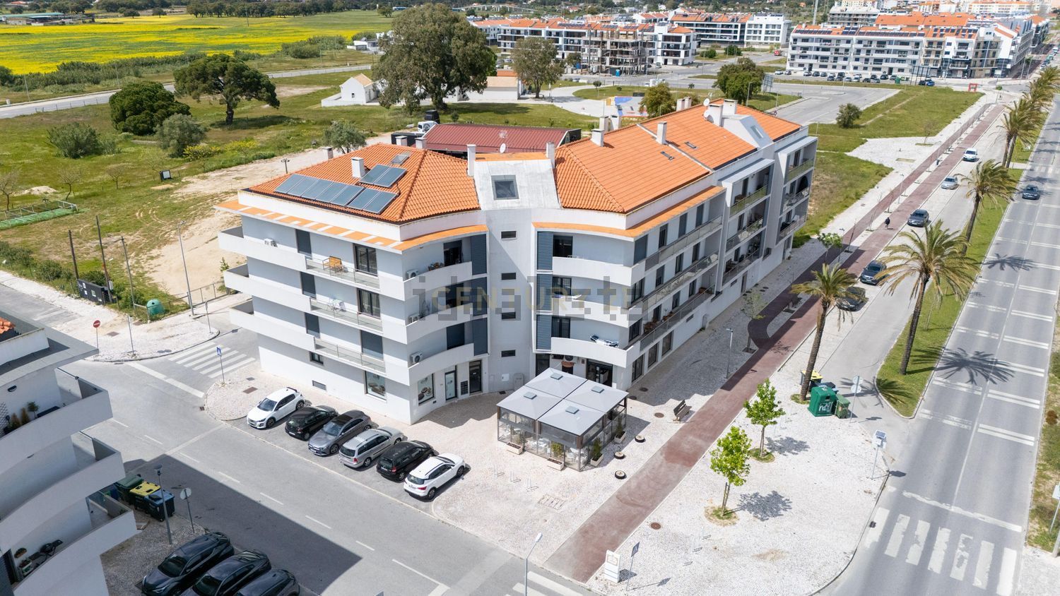 公寓 t2出售在Avenida dos Ferroviários - 游泳池