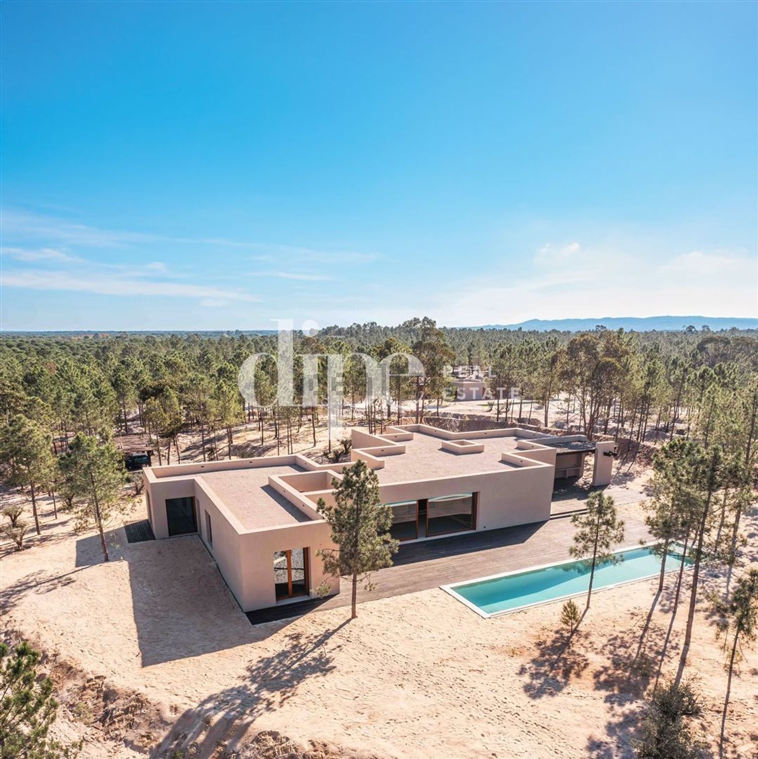 小楼房或独栋别墅出售在Melides - 游泳池