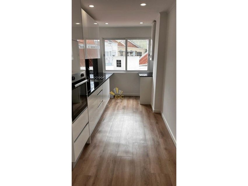 公寓 t2出售在Falagueira-Venda Nova