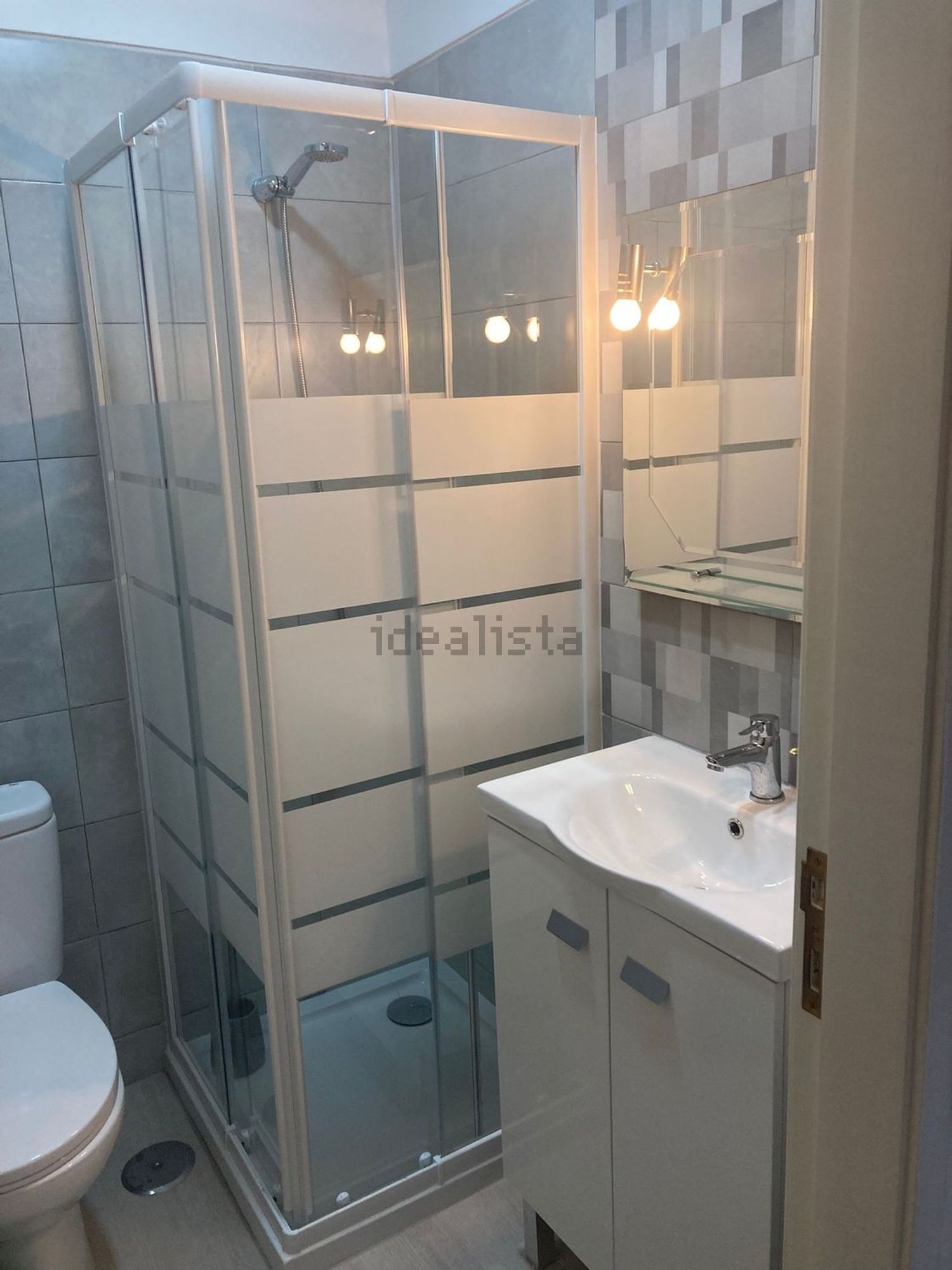 出租房间在Avenida professor egas moniz, 26 - 卫生间