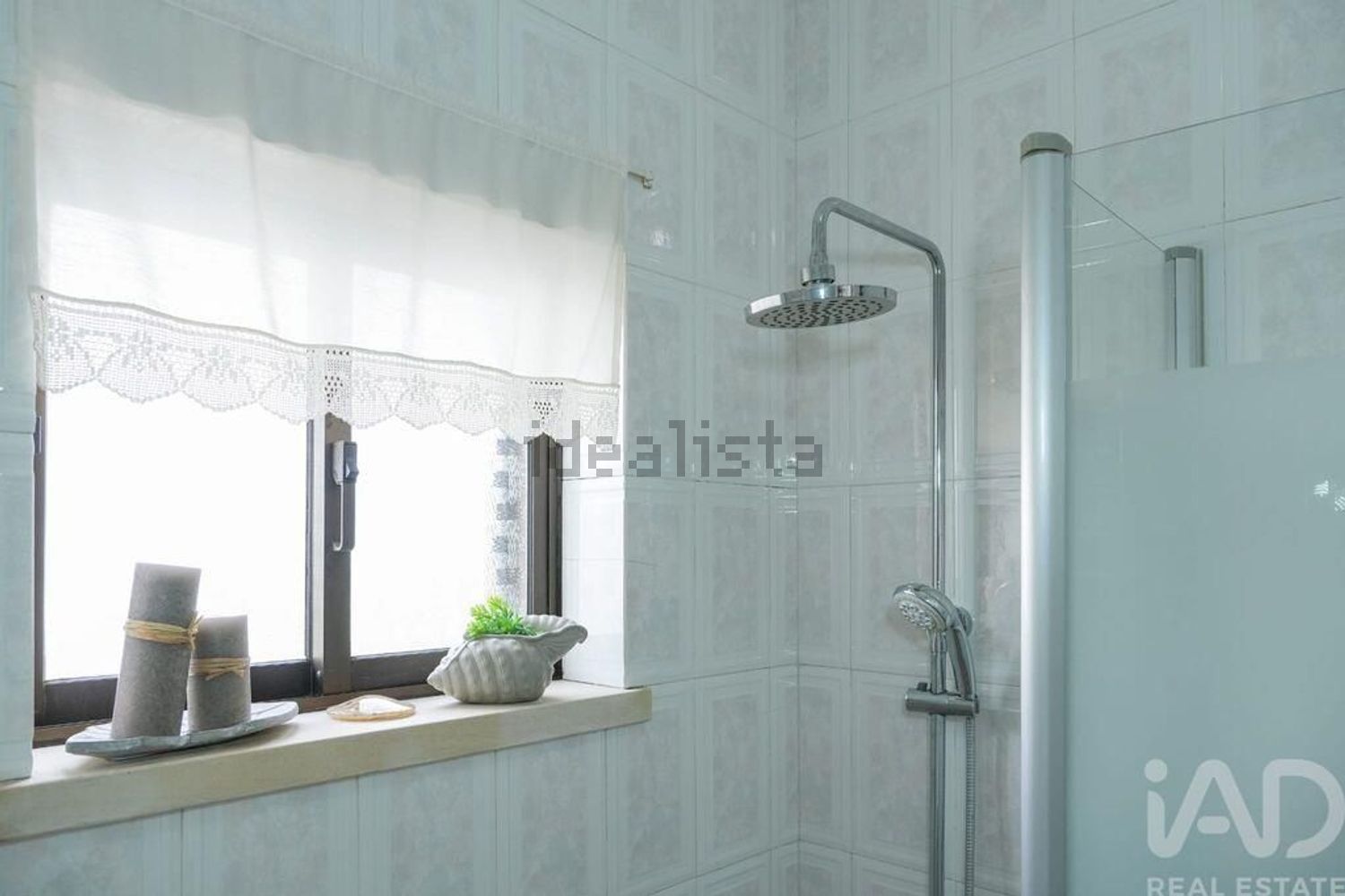 小楼房或独栋别墅出售在Carregado e Cadafais - 卫生间