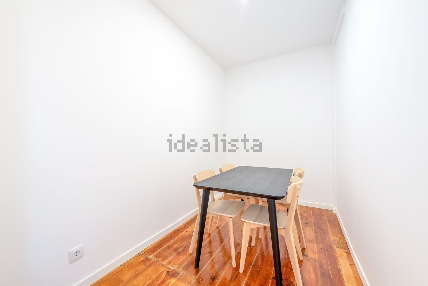 出租房间Escadinhas da Saúde, 6 - 餐厅