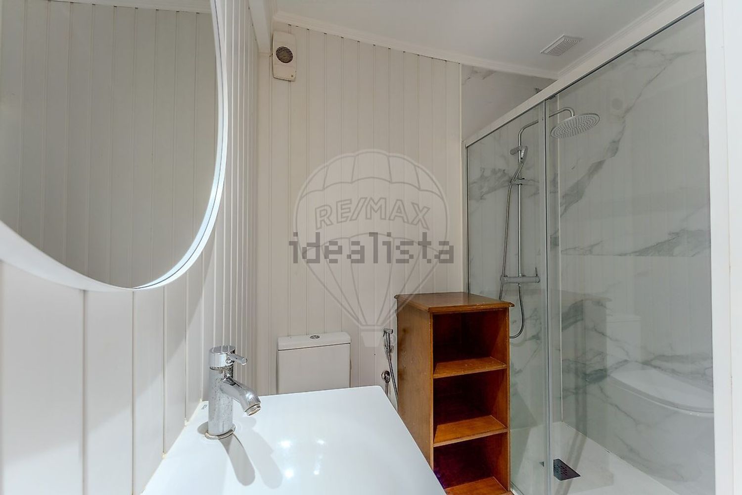 公寓 t2出售在Rua do Vale de Santo António - 卫生间