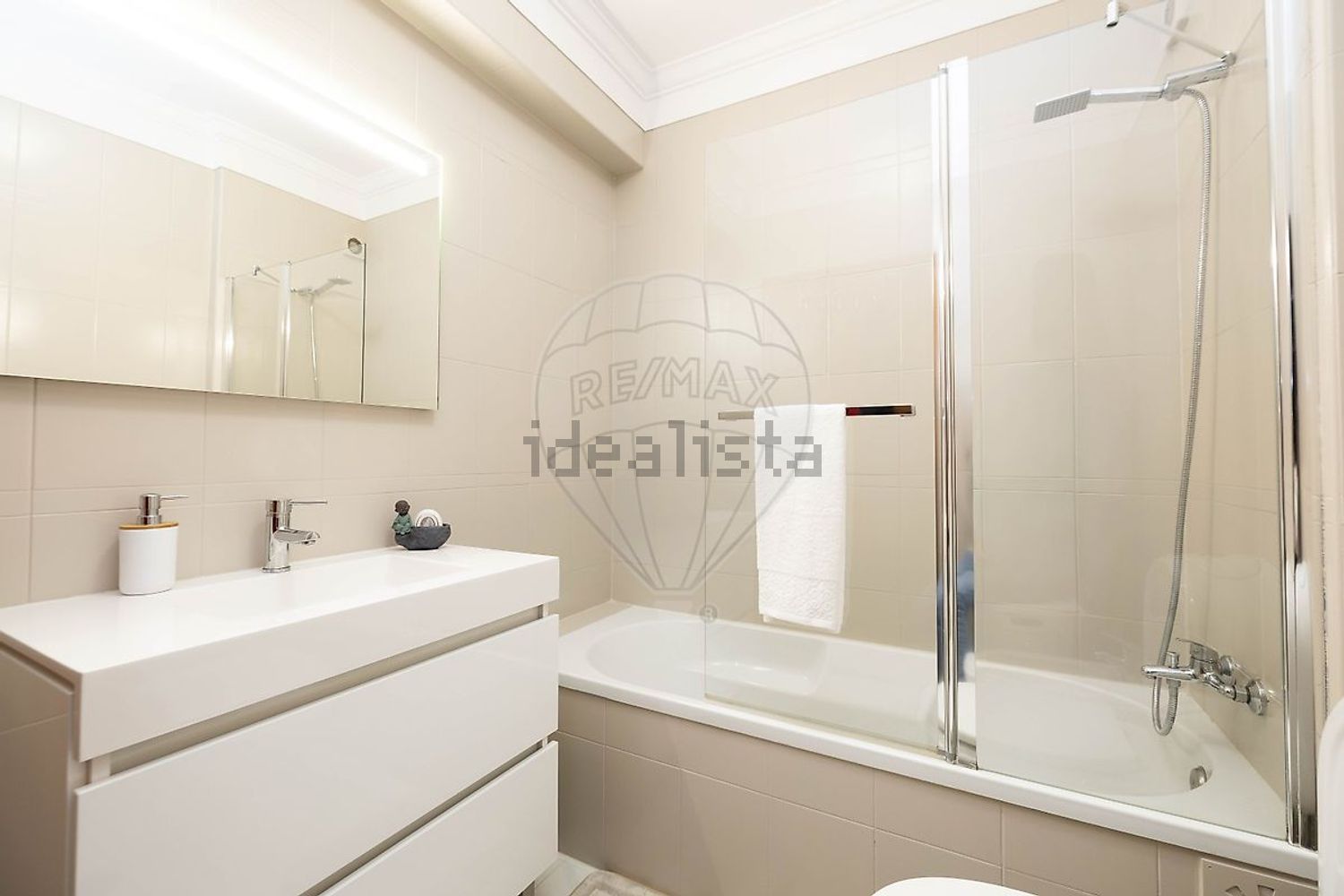 公寓 t2出售在Rua Poço - 卫生间