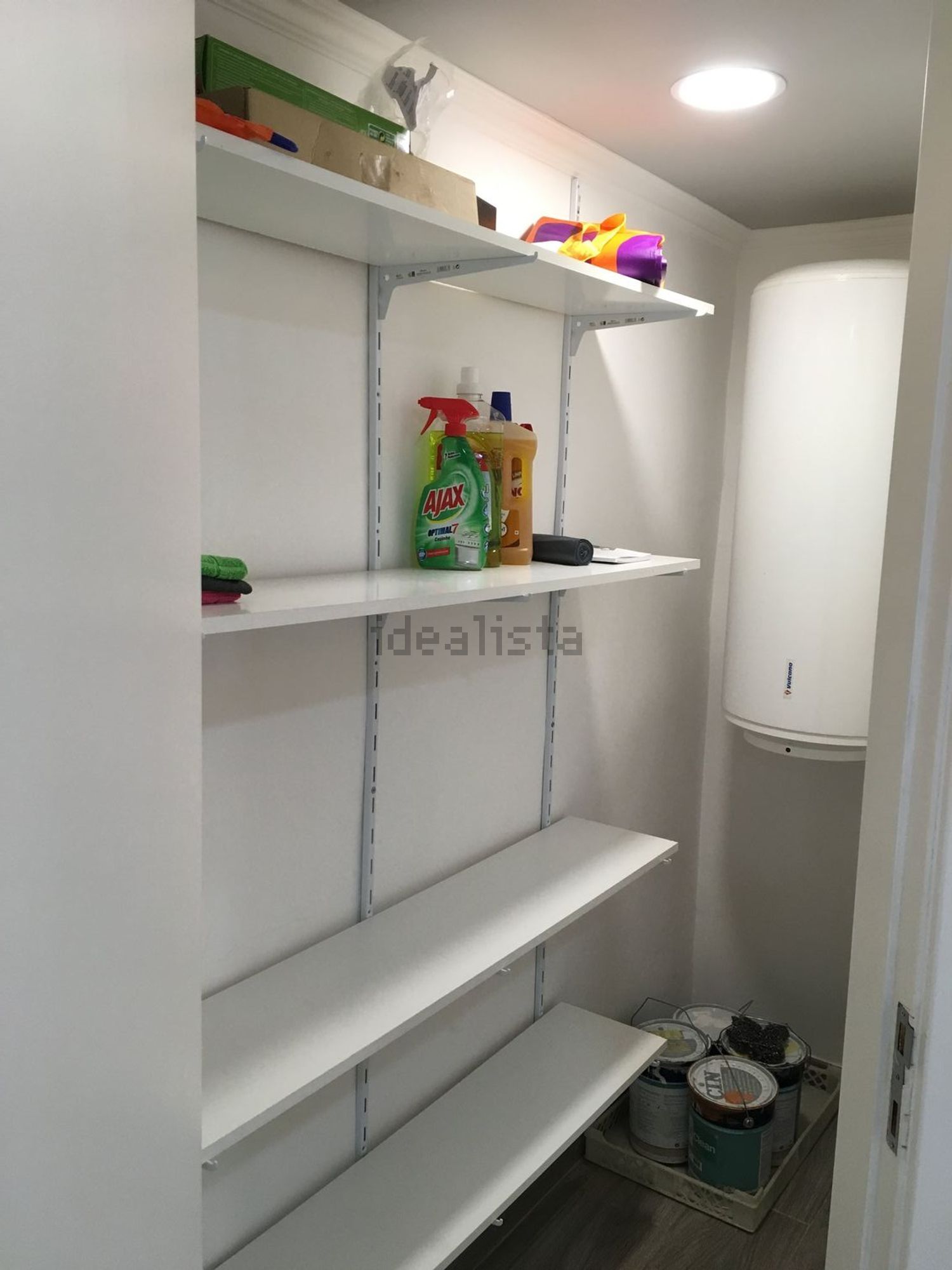 出租房间在Avenida Padre Alberto Neto, 56 - 地下室