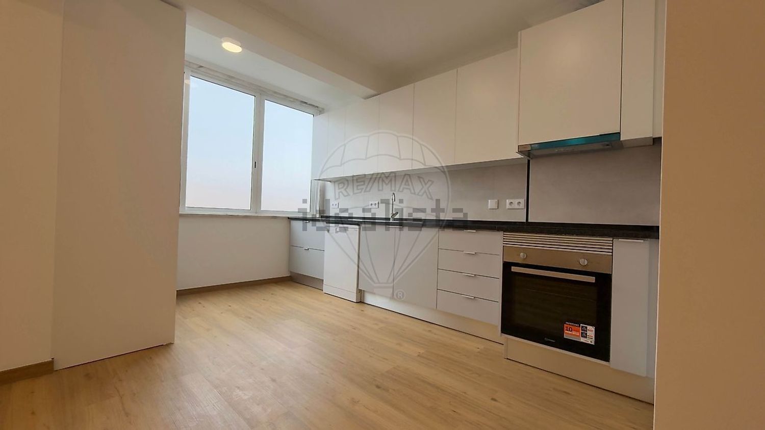 出租公寓 t2在Rua Fernando Pessoa - 厨房