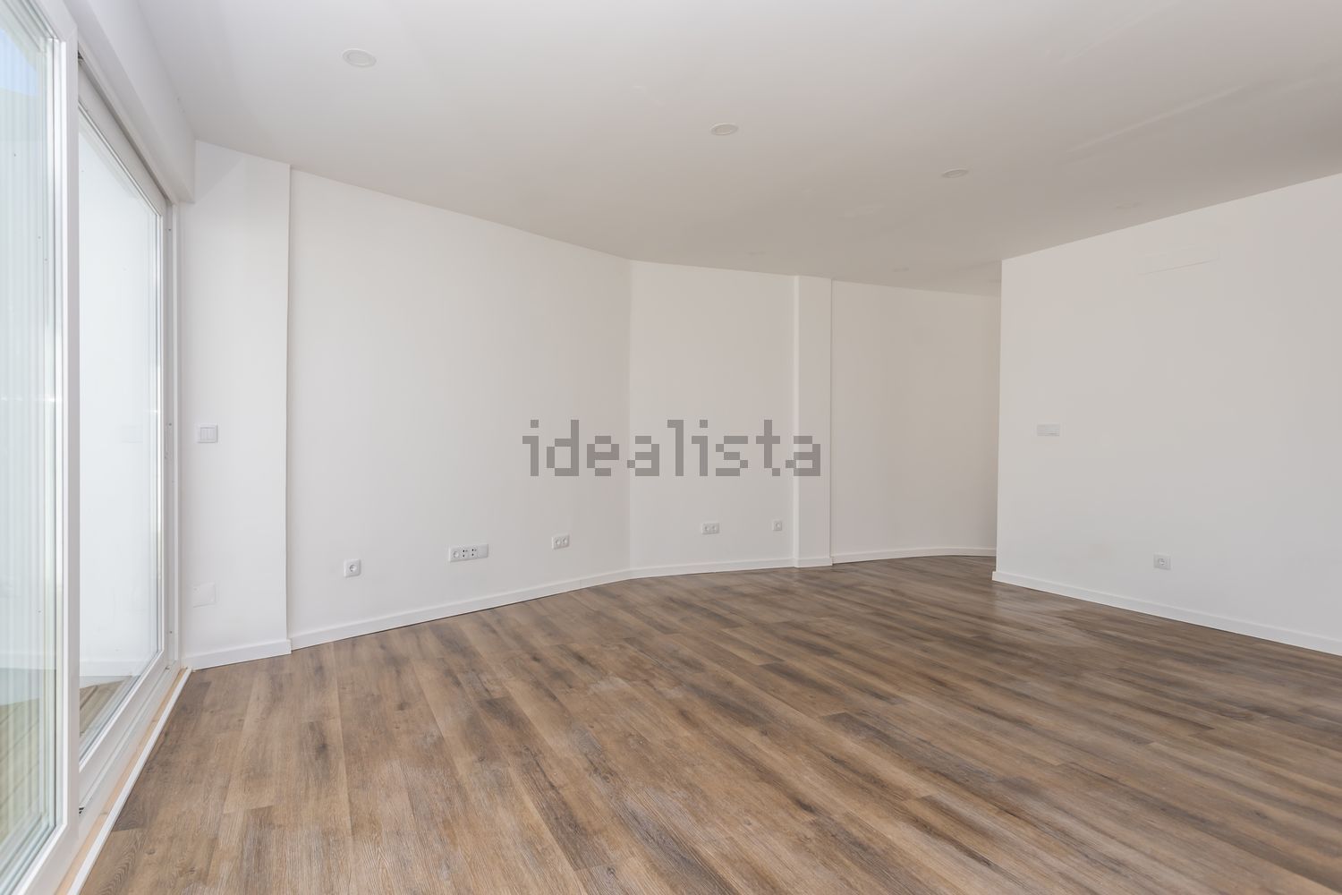 双拼别墅出售在Rua da Independência, 12 - 居住