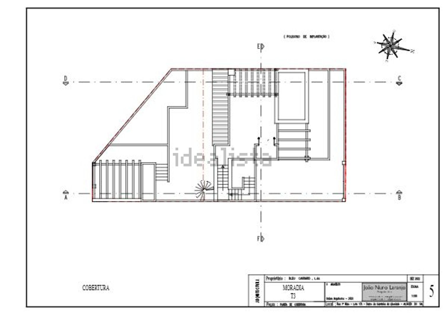 双拼别墅出售在Rua 1º de Maio - 平面图