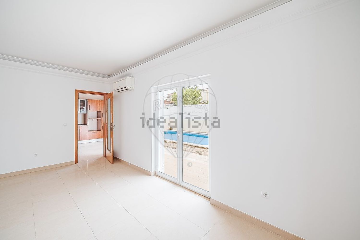 小楼房或独栋别墅出售在Rua Jorge Peixinho - 照片