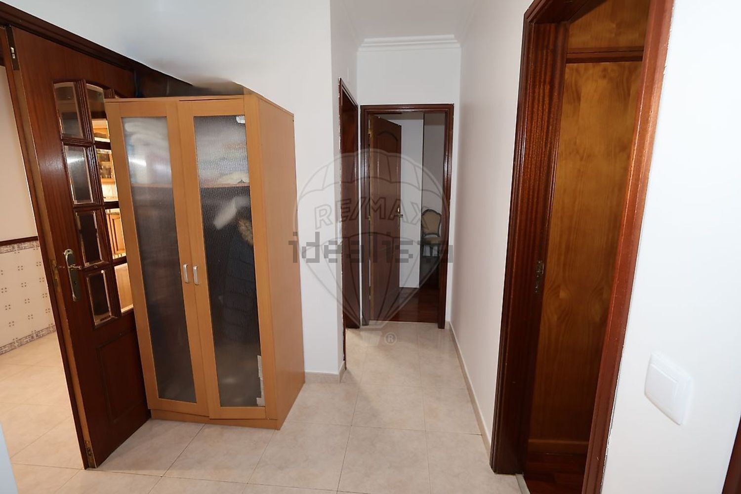 公寓 t3出售在Praceta Arcebispo Oscar Romero - 过道