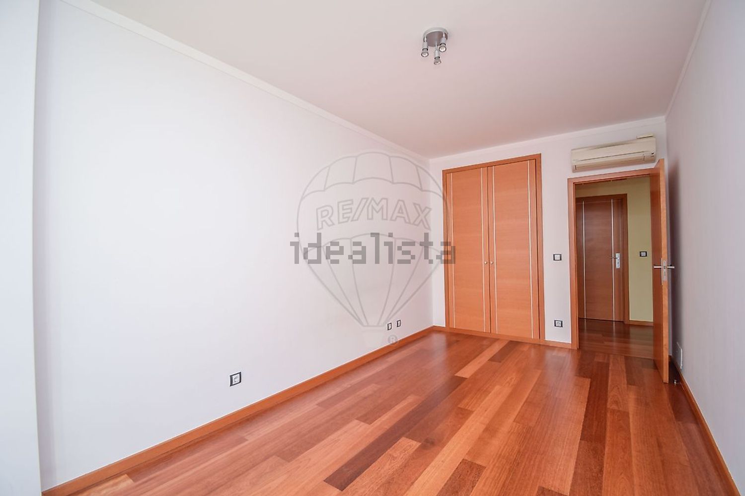 出租公寓 t3在Rua 1º de Maio - 照片