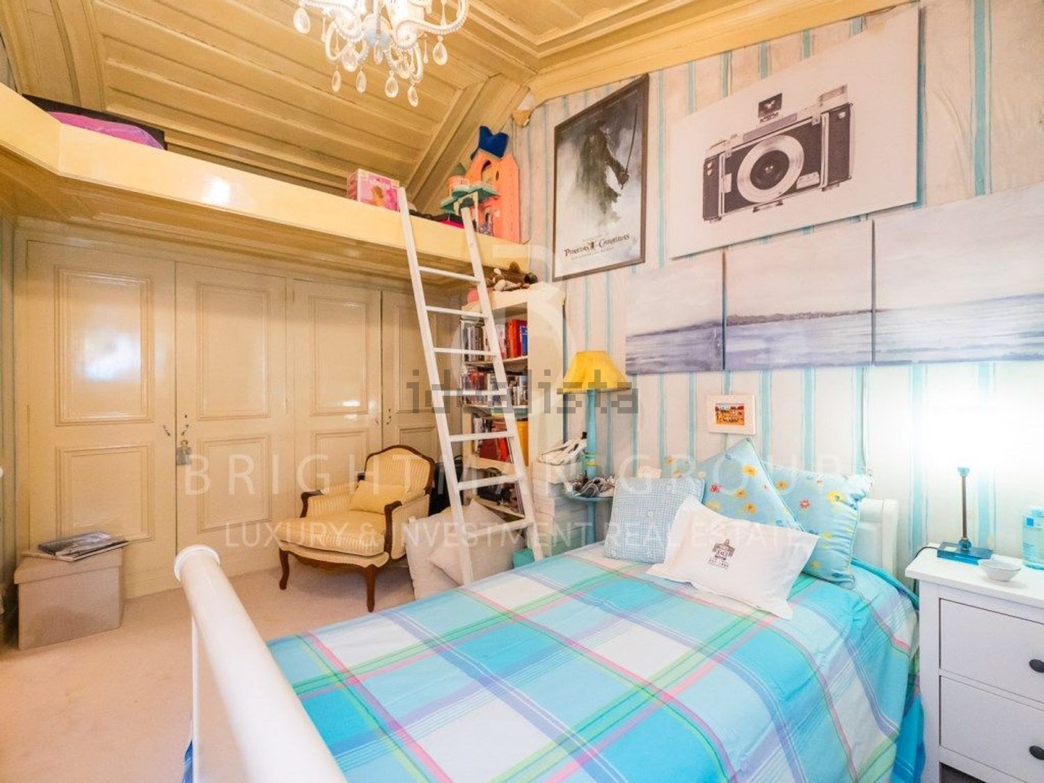 小楼房或独栋别墅出售在Carriche - Hospital das Forças Armadas - 卧室