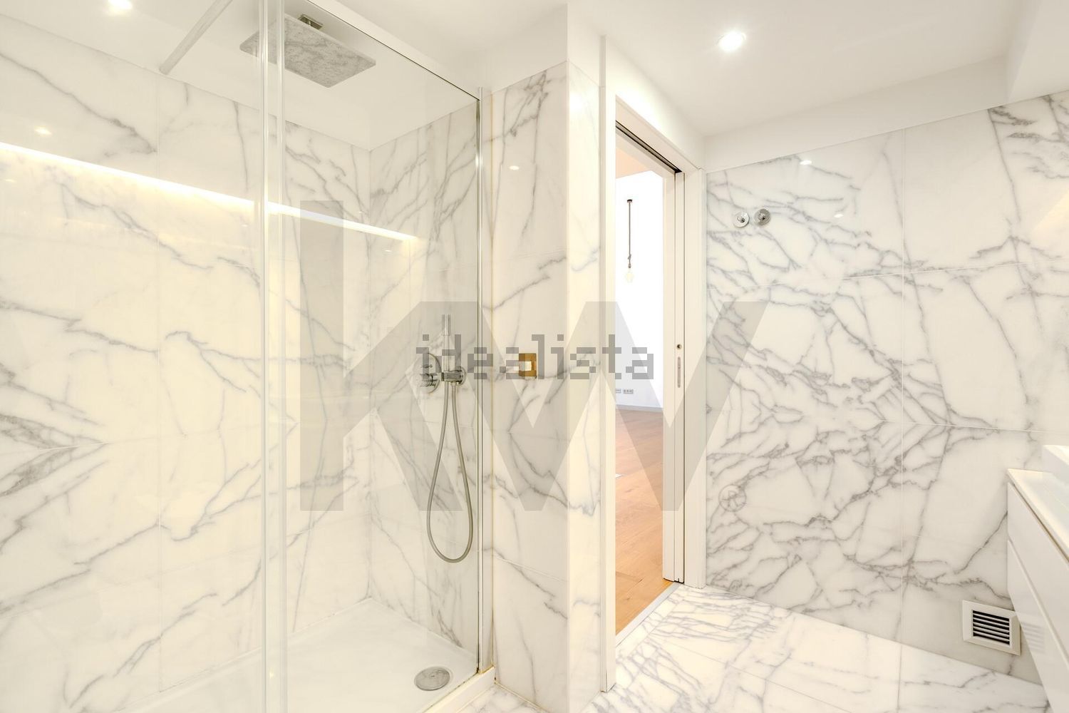 出租公寓 t1在Rua António Alçada Baptista, 10 - 卫生间